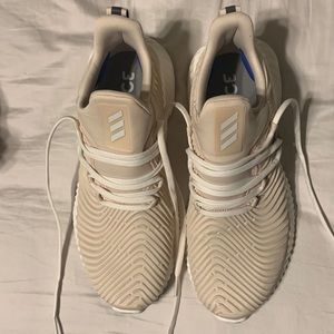 Adidas Alphabounce Instinct